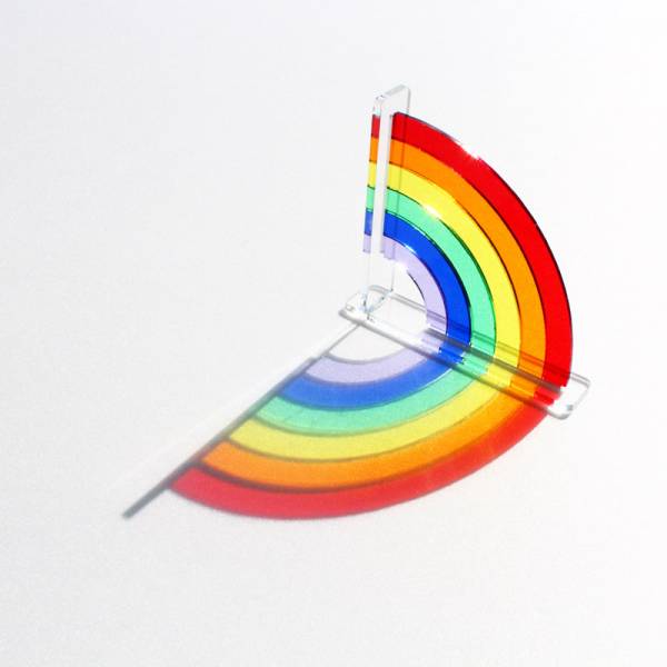 DIY Regenbogen aus farbigem Acryl-Glas